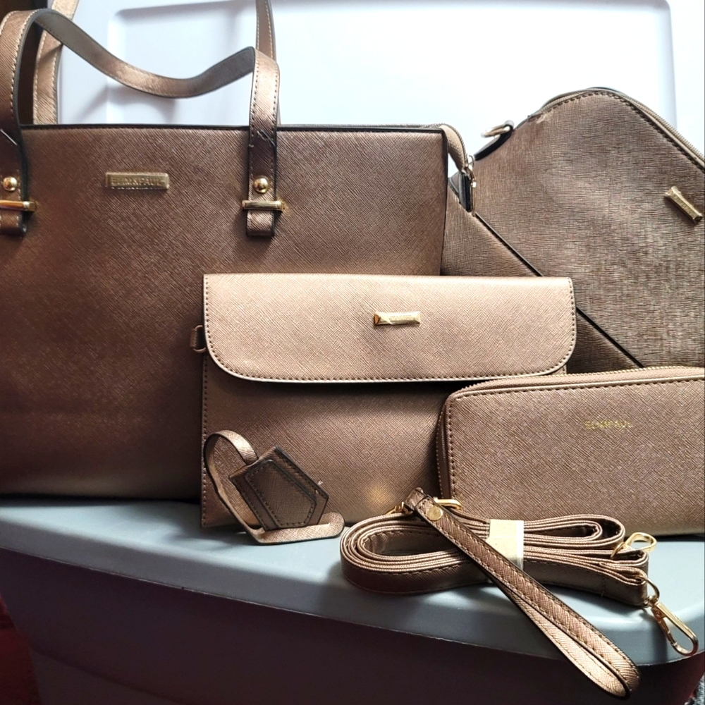 NWOT.  Elim&Paul 4 piece Hand bag, Purse, Tote and Wallet set.(398)